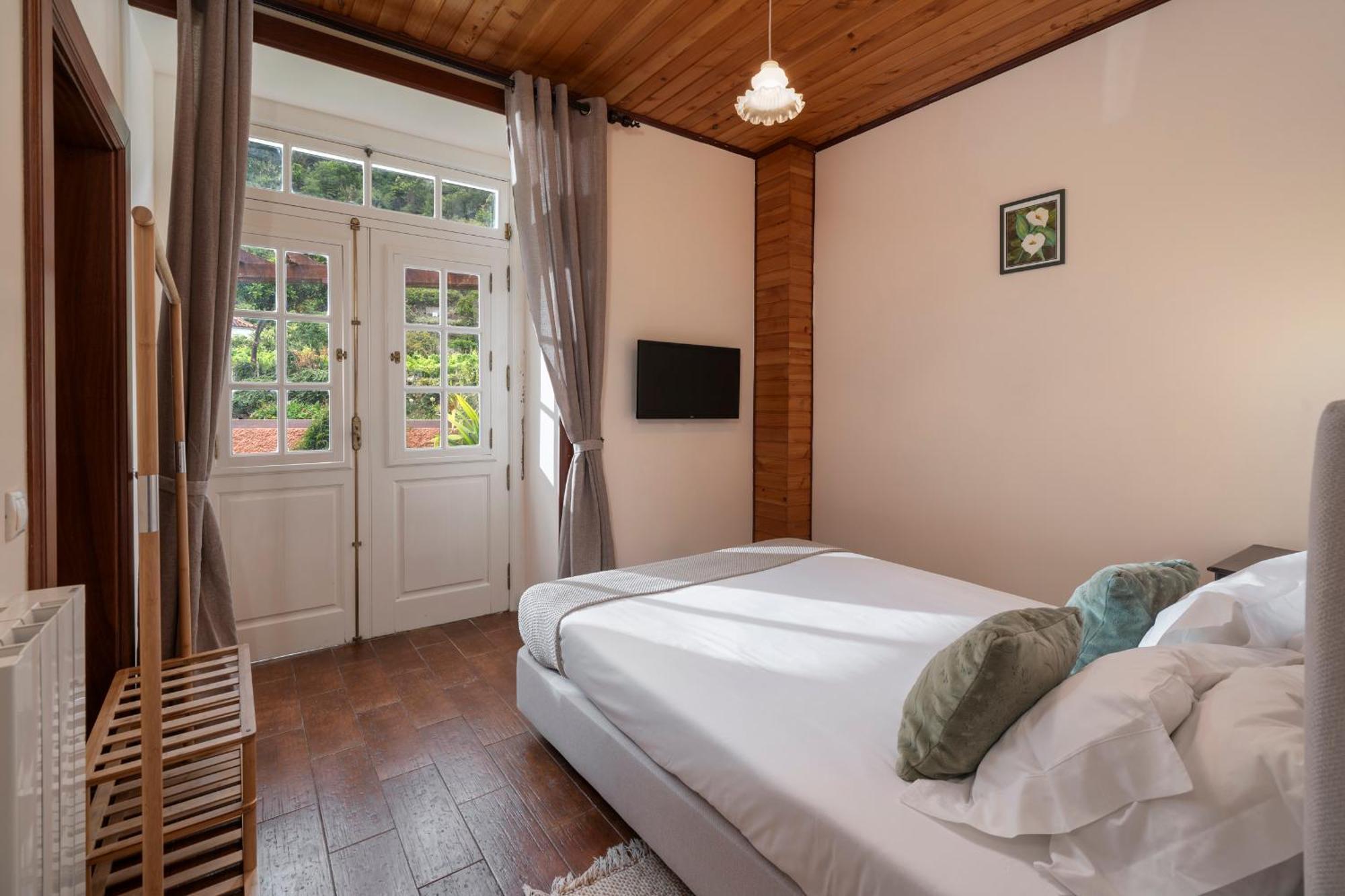 Casa Da Faja Alta - With Breakfast Included, By An Island Apart Jogo da Bola Zewnętrze zdjęcie